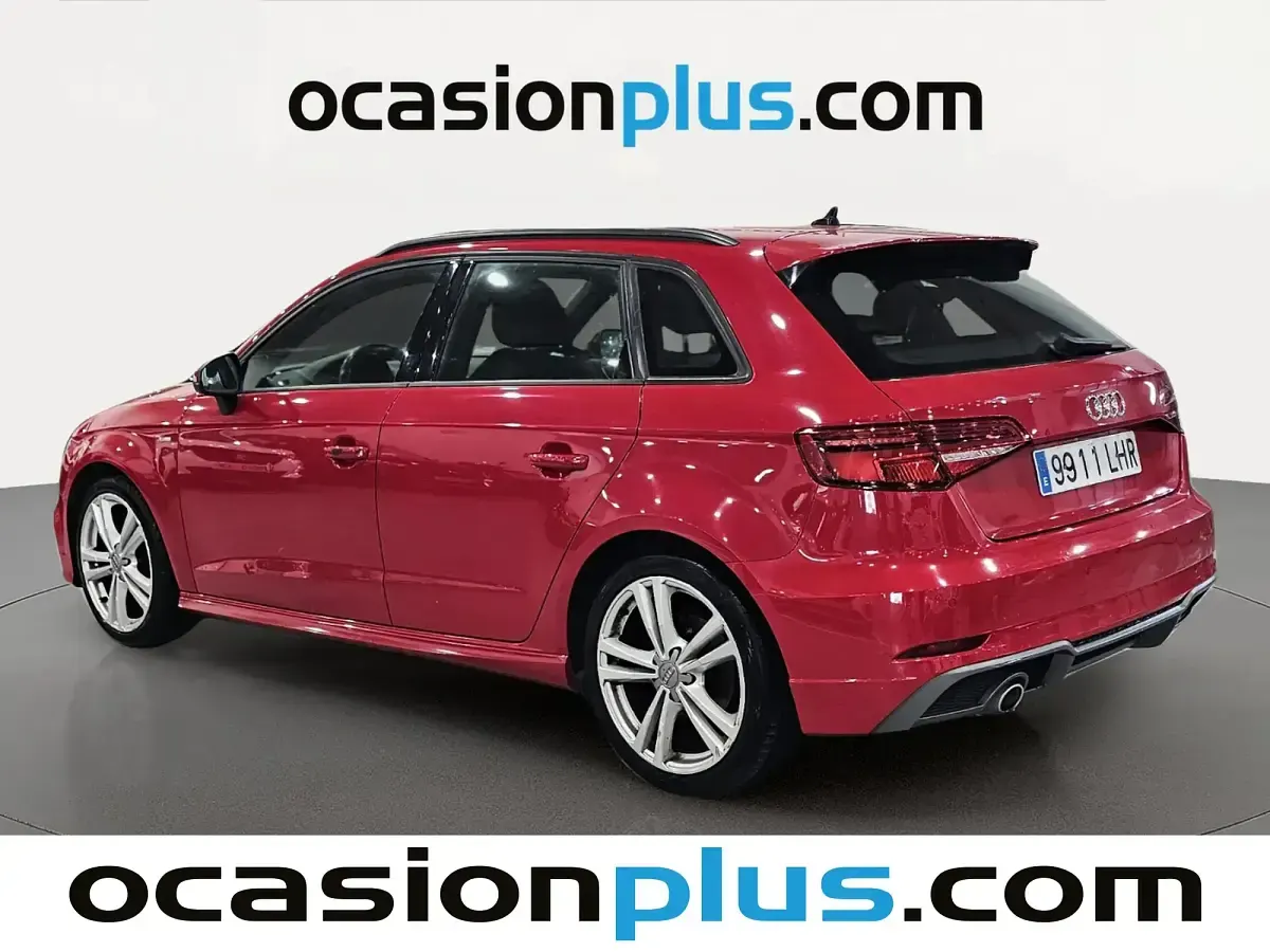 Usado Audi A3 S-Line 116 CV (85 kW) 2020 Rojo Berlina