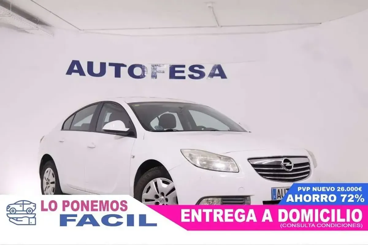 Usado Opel Insignia 140 CV (102 kW) 2012 Blanco Berlina