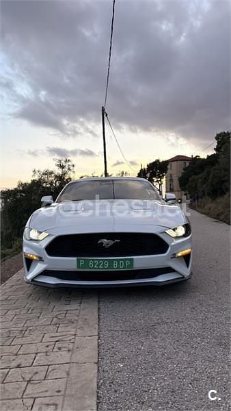 Usado Ford Mustang Fastback 291 CV (214 kW) 2021 Blanco Coupe