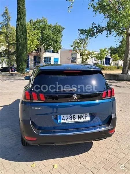 Usado Peugeot 5008 Allure 130 CV (95 kW) 2023 Azul SUV
