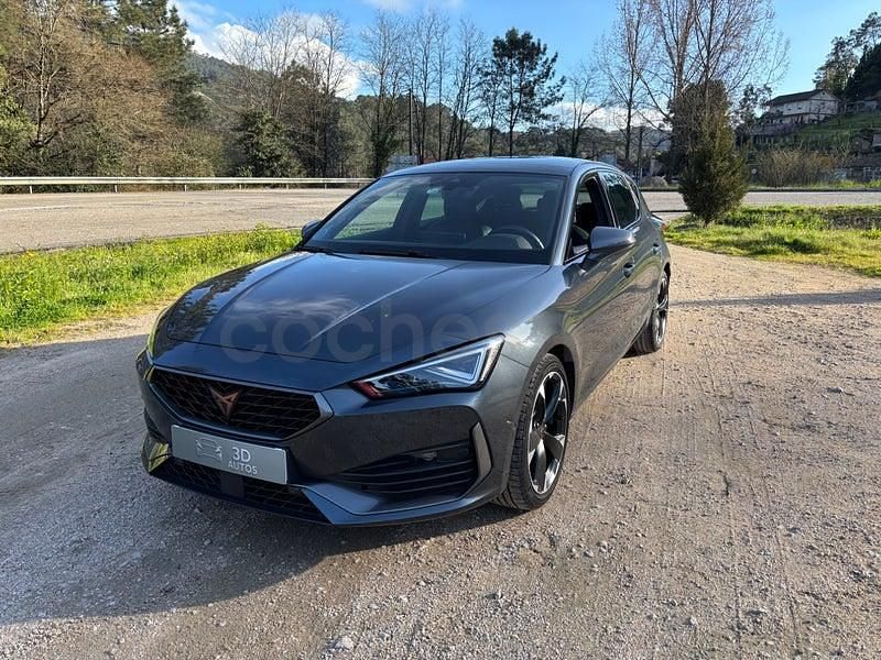 Usado Cupra Leon 150 CV (110 kW) 2023 Gris / plata Berlina