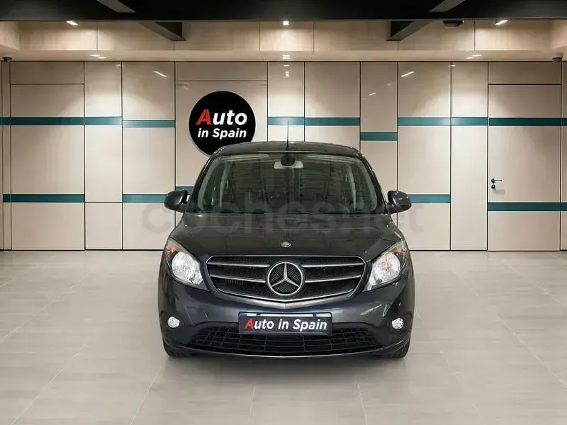 Usado Mercedes Citan 109 90 CV (66 kW) 2018 Gris / plata Familiar