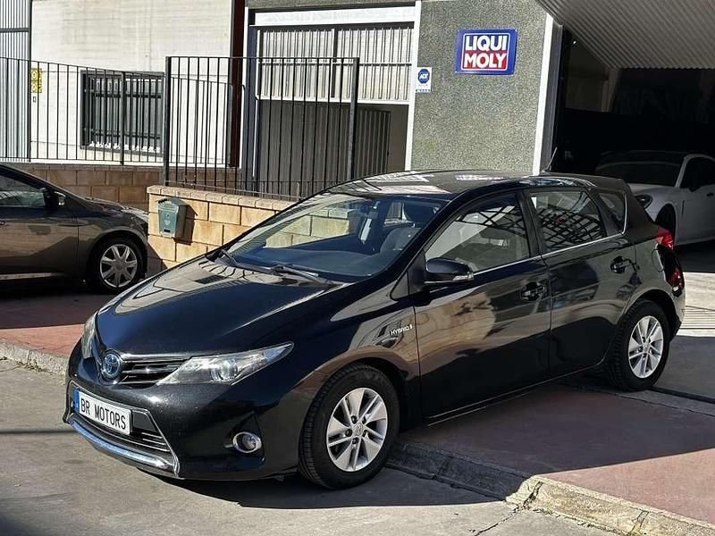 Negro Usado 2013 Toyota Auris Hybrid Active Utilitario | 8999 € (Precio justo) - Imagen 1/4