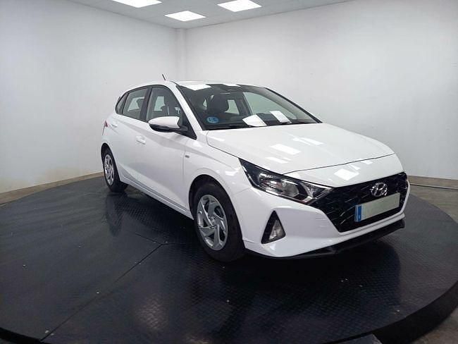 Usado Hyundai i20 101 CV (74 kW) 2021 Blanco Berlina