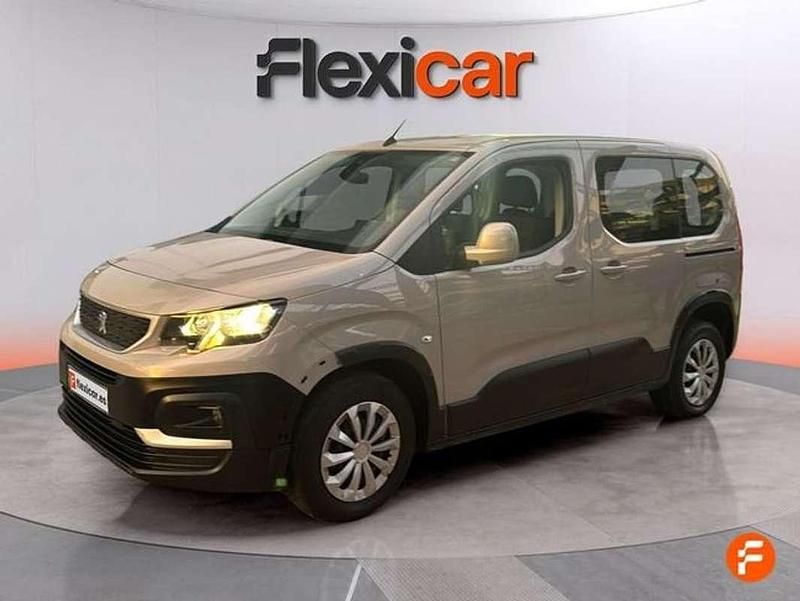 Usado Peugeot Rifter Active 102 CV (75 kW) 2021 Beige Monovolumen