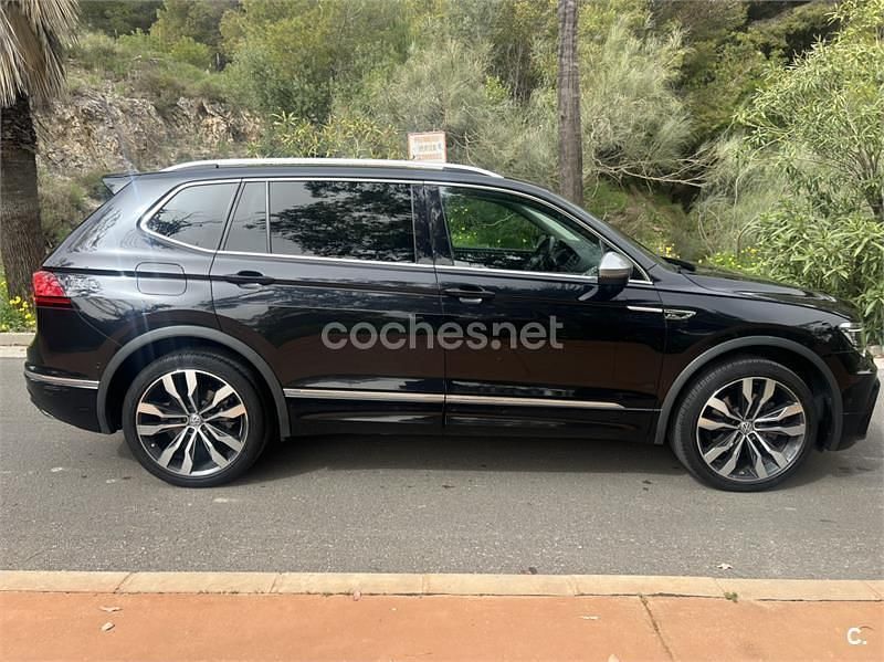 Usado VW Tiguan Allspace Sportline 240 CV (176 kW) 2020 Negro SUV