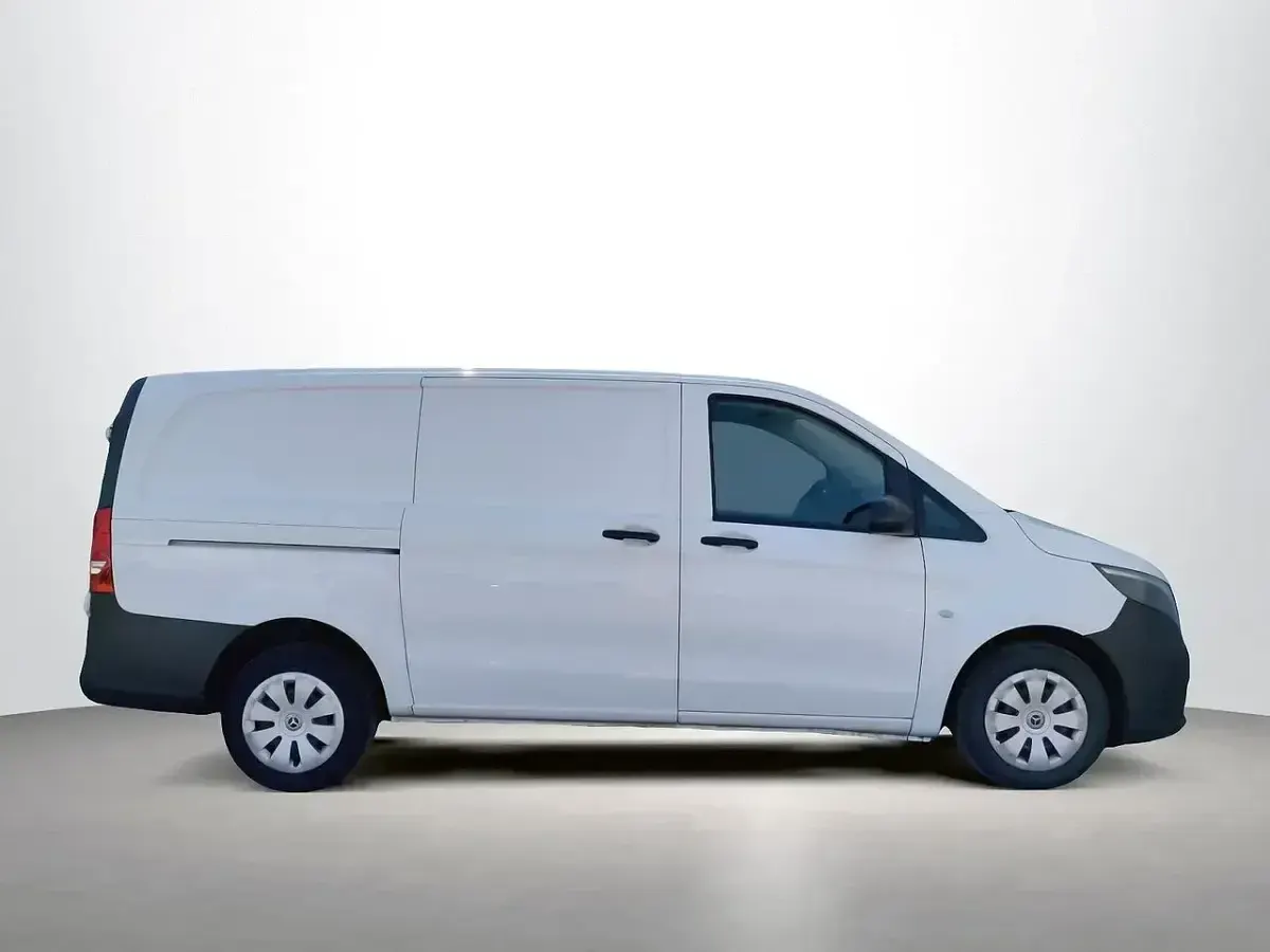 Usado Mercedes Vito 103 CV (75 kW) 2021 Blanco Van