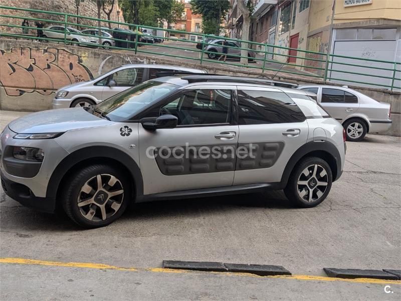 Gris / plata Usado 2017 Citroën C4 Cactus PureTech Utilitario | 12.000 € (Un poco caro) - Imagen 1/4