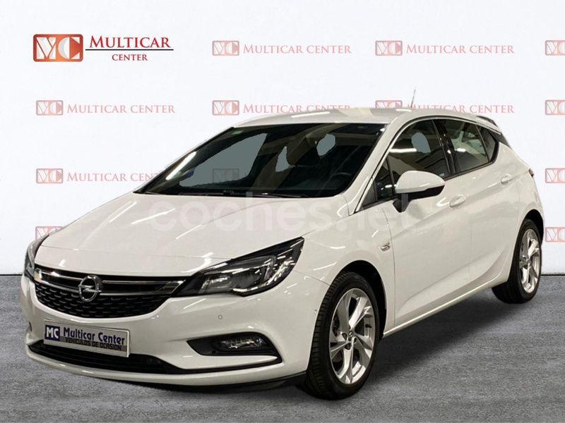 Blanco Usado 2017 Opel Astra Dynamic Berlina | 13.900 € (Un poco caro) - Imagen 1/4
