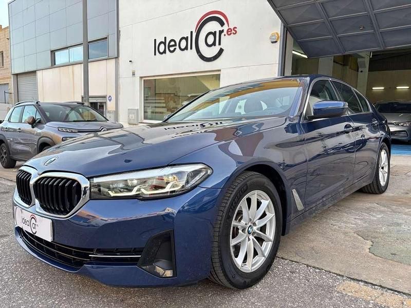 Azul Usado 2021 BMW 520 Berlina | 32.990 € (Precio justo) - Imagen 1/4