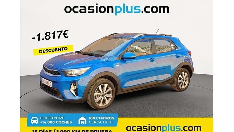 Azul Usado 2023 Kia Stonic SUV | 18.173 € (Un poco caro) - Imagen 1/4