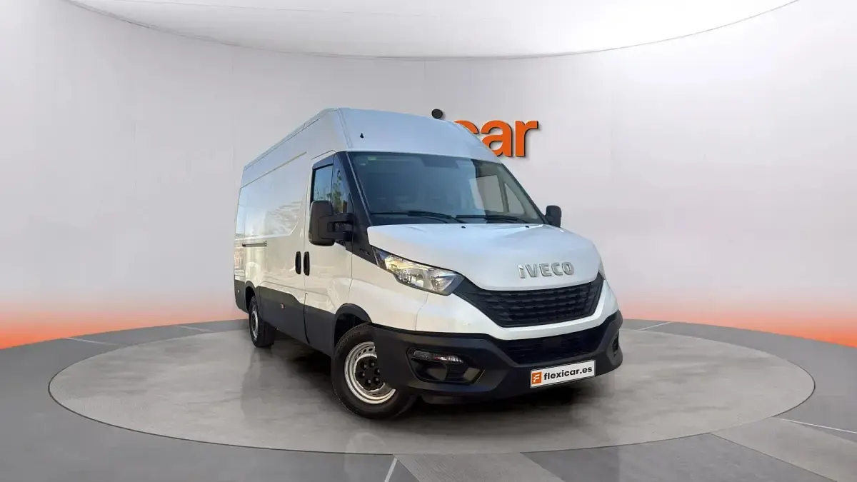 Usado Iveco Daily 156 CV (114 kW) 2021 Van