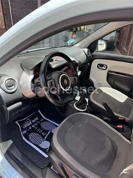 Usado Renault Twingo Intens 70 CV (51 kW) 2019 Azul Utilitario