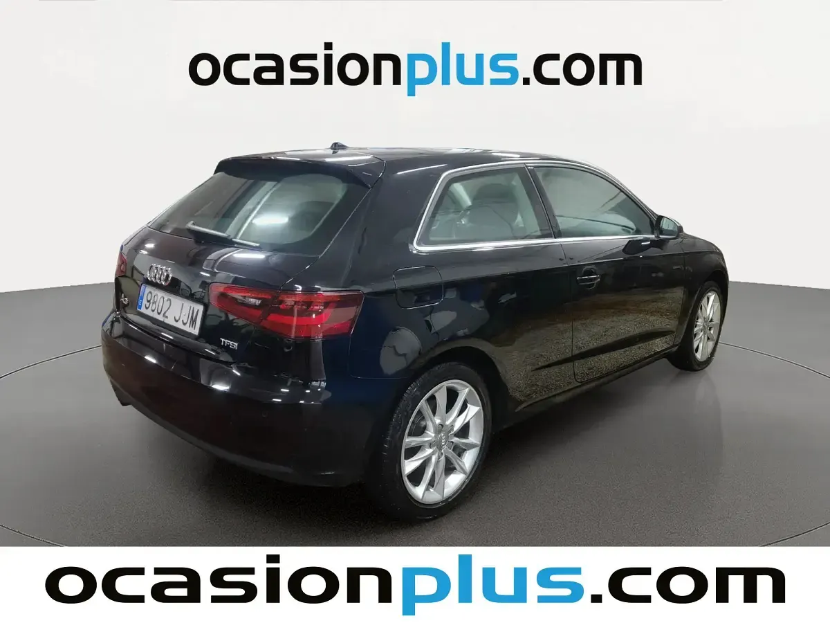 Usado Audi A3 Advanced Plus 125 CV (91 kW) 2015 Negro Utilitario
