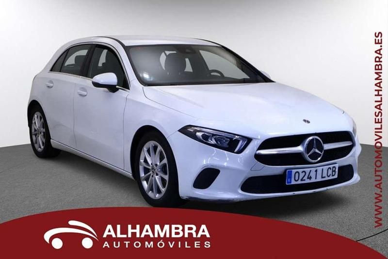 Usado Mercedes A180 116 HP (85 kW) 2020 Citadino