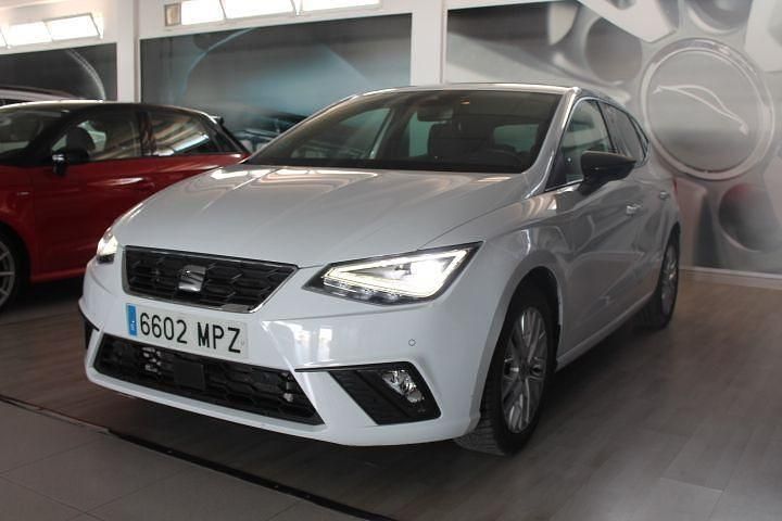 Blanco Usado 2024 Seat Ibiza Style | 18.900 € (Un poco caro) - Imagen 1/4