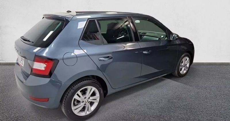 Usado Skoda Fabia Ambition 95 CV (69 kW) 2021