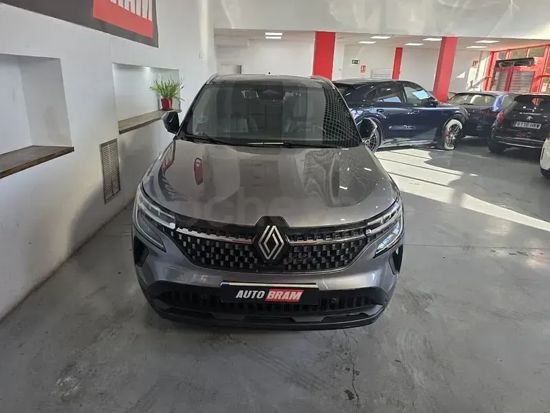 Usado Renault Austral Evolution 200 CV (147 kW) 2025 Gris / plata SUV