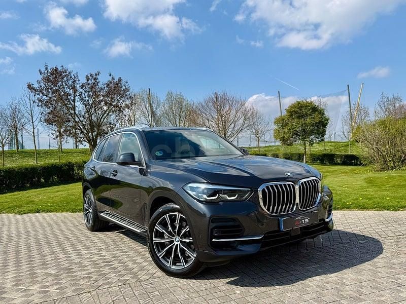 Usado BMW X5 Comfort Edition 286 CV (210 kW) 2022 Gris / plata SUV