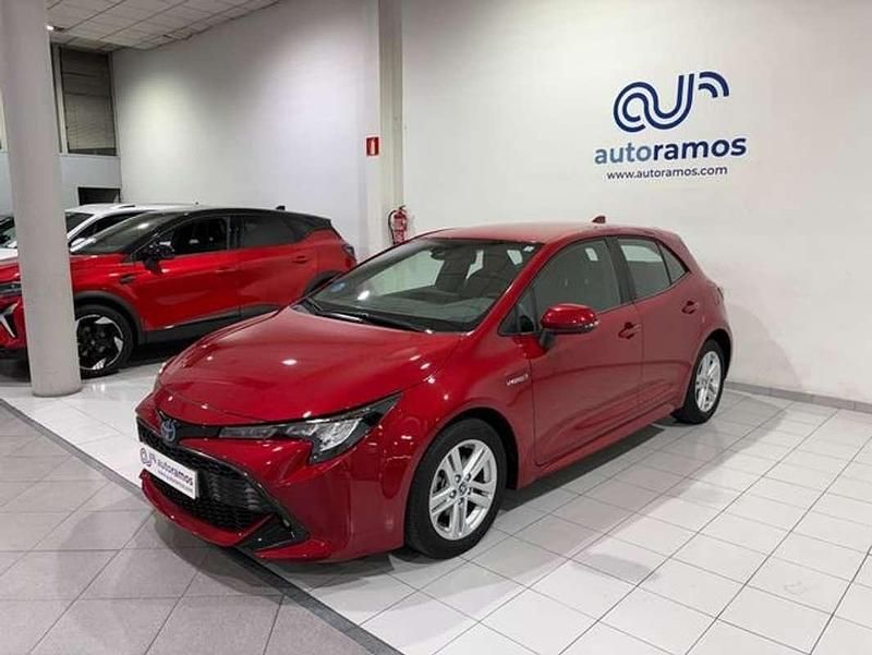 Usado Toyota Corolla Active 122 CV (89 kW) 2021 Rojo Utilitario
