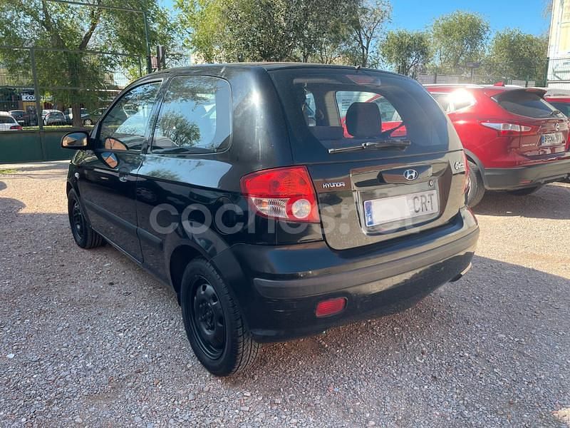 Usado Hyundai Getz 63 CV (46 kW) 2004 Negro Utilitario