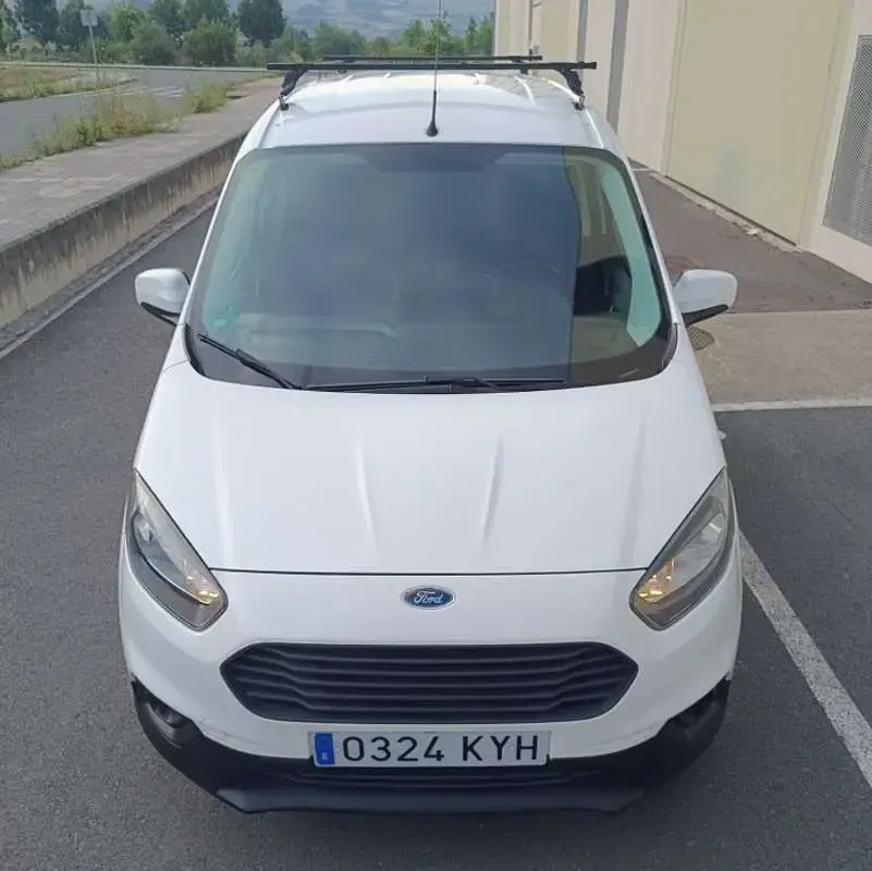 Usado Ford Transit Trend 102 CV (75 kW) 2019 Blanco Van