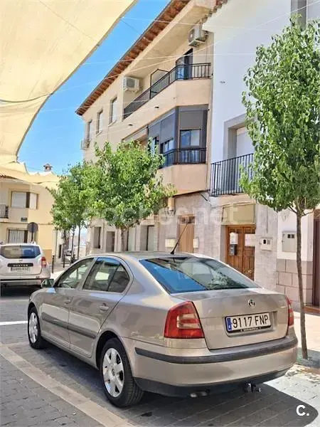 Usado Skoda Octavia 105 CV (77 kW) 2008 Beige Berlina