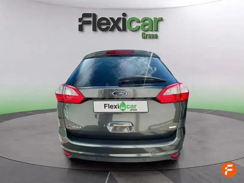 Usado Ford Grand C-Max Titanium 125 CV (91 kW) 2017 Gris / plata Monovolumen