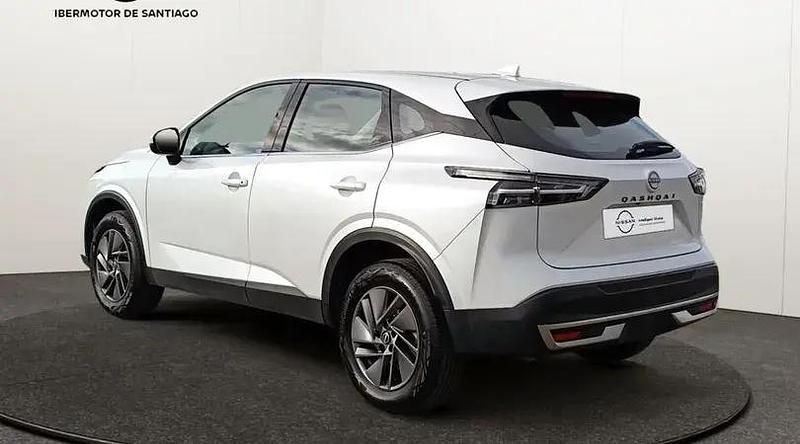 Usado Nissan Qashqai Acenta 140 CV (102 kW) 2024 Sapporo white (sólido) SUV