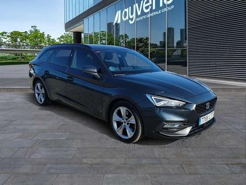 Usado Seat Leon ST FR 150 CV (110 kW) 2021 Gris Familiar