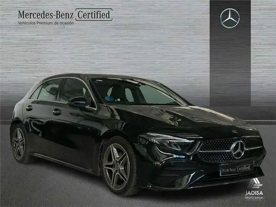 Usado Mercedes A180 136 CV (100 kW) 2025 Berlina