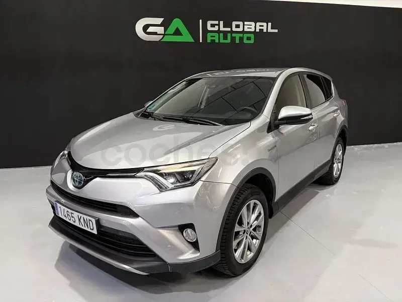 Usado Toyota RAV4 Hybrid Executive 197 CV (144 kW) 2019 Gris / plata SUV