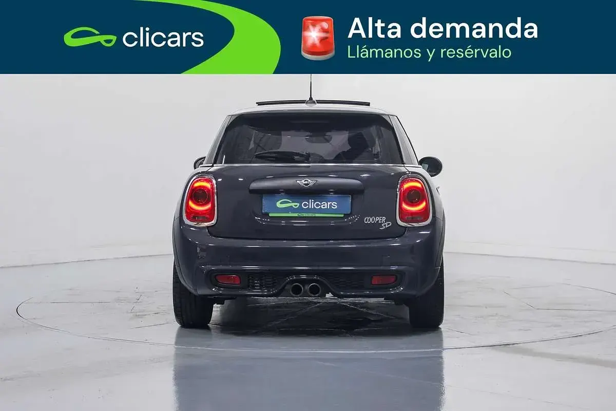 Usado Mini Cooper SD 170 CV (125 kW) 2017 Gris Utilitario