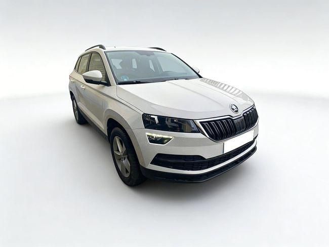 Usado Skoda Karoq Ambition 150 CV (110 kW) 2021 Blanco SUV