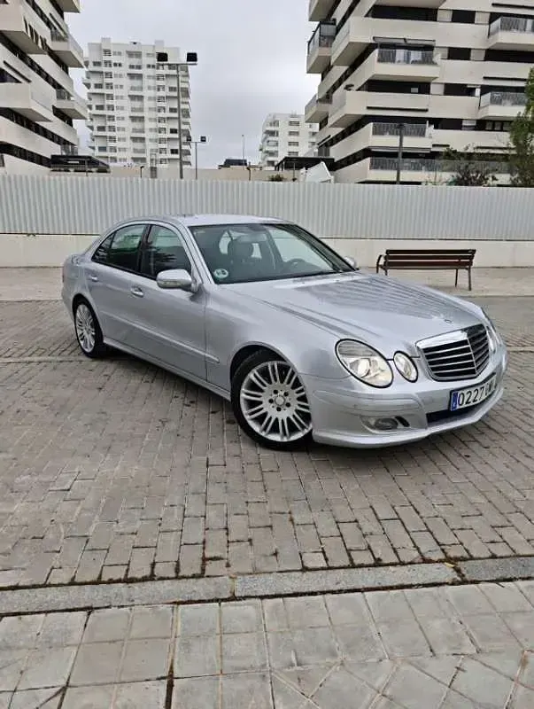 Usado Mercedes E220 Elegance 170 CV (125 kW) 2009 Berlina