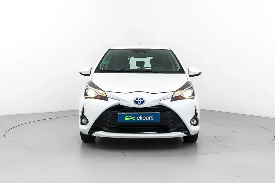 Usado Toyota Yaris Hybrid Active 100 CV (73 kW) 2019