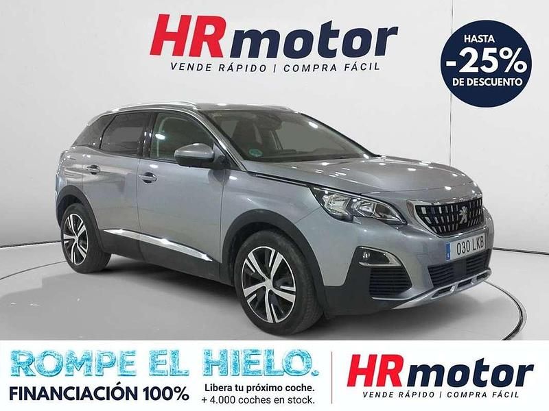 Usado Peugeot 3008 Allure 132 CV (97 kW) 2020 Gris SUV