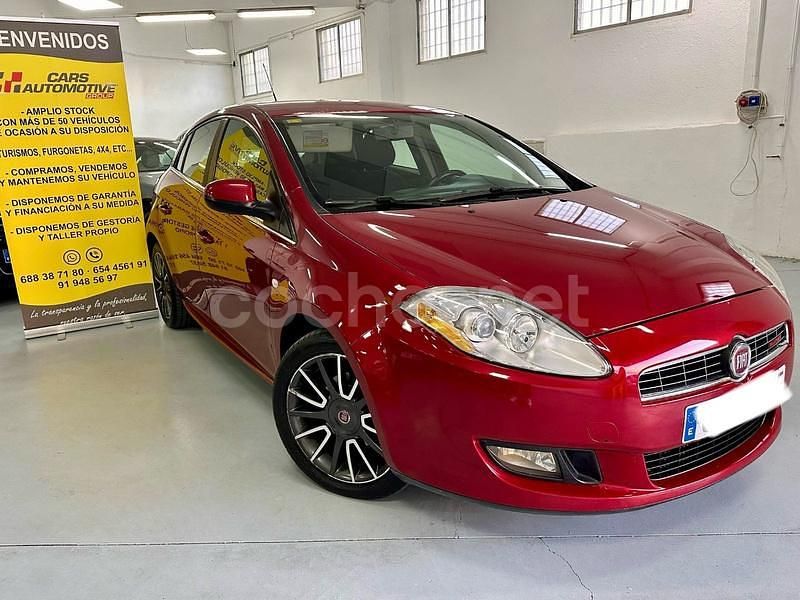 Usado Fiat Bravo Sport 150 CV (110 kW) 2009 Granate Utilitario