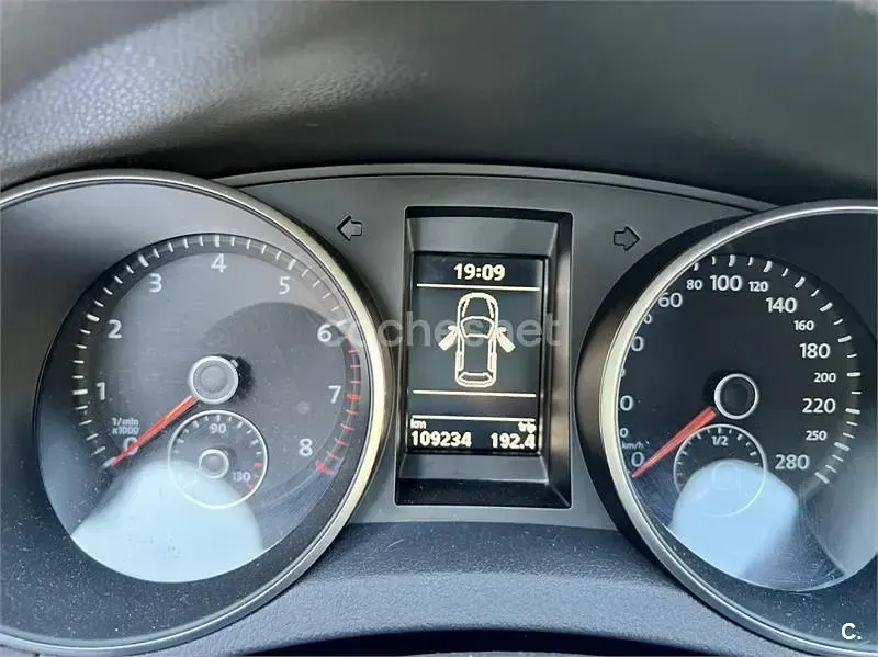 Usado VW Golf VI GTI 200 CV (147 kW) 2009 Gris / plata Utilitario