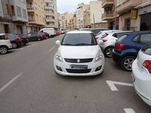 Begagnad Suzuki Swift GL 95 HK (69 kW) 2011 Halvkombi