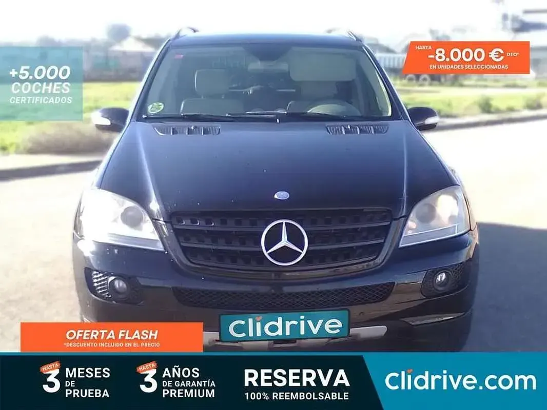 Usado Mercedes ML350 211 CV (155 kW) 2006 Negro SUV
