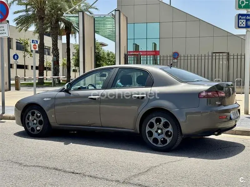 Usado Alfa Romeo 159 210 CV (154 kW) 2010 Gris / plata Berlina
