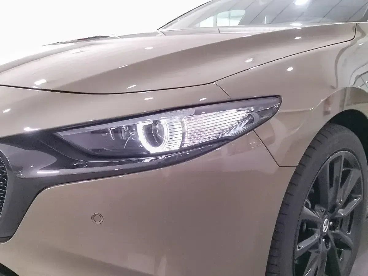 Nuevo Mazda 3 Sky 186 CV (136 kW) 2025 Verde
