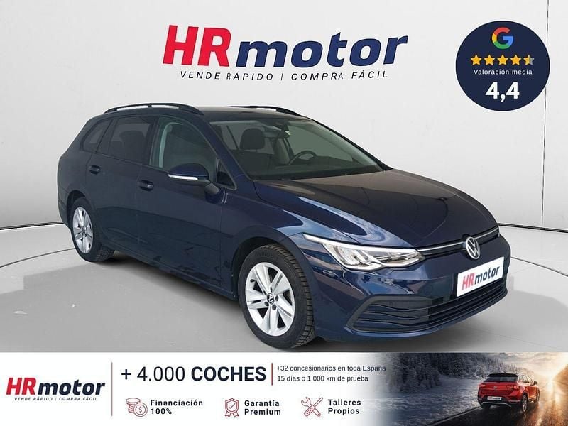 Usado VW Golf VIII Life 110 CV (80 kW) 2021 Azul Familiar
