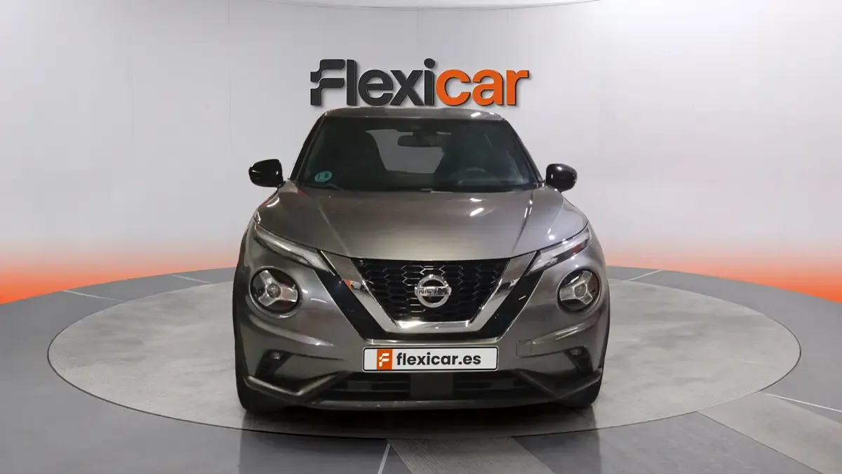Usado Nissan Juke N-Connecta 114 CV (83 kW) 2022 Gris SUV