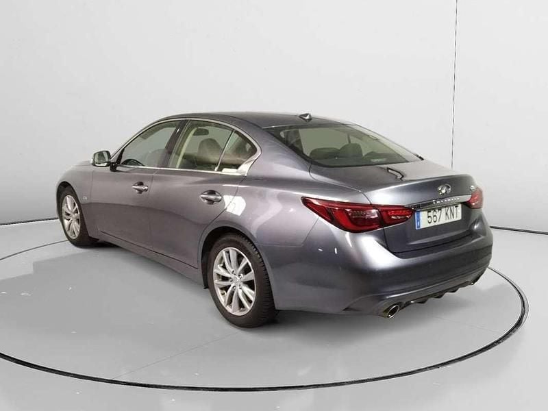 Usado Infiniti Q50 Premium 171 CV (125 kW) 2018 Gris Berlina