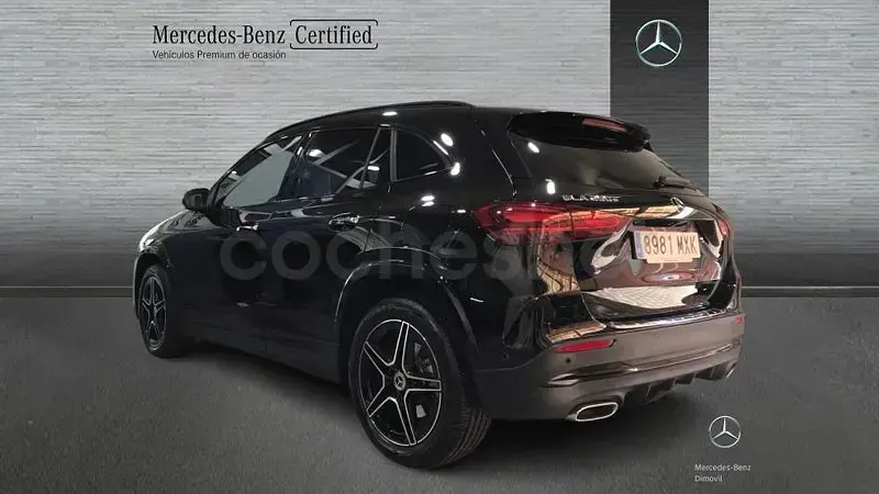 Usado Mercedes GLA250 AMG line 218 CV (160 kW) 2024 Negro noche SUV
