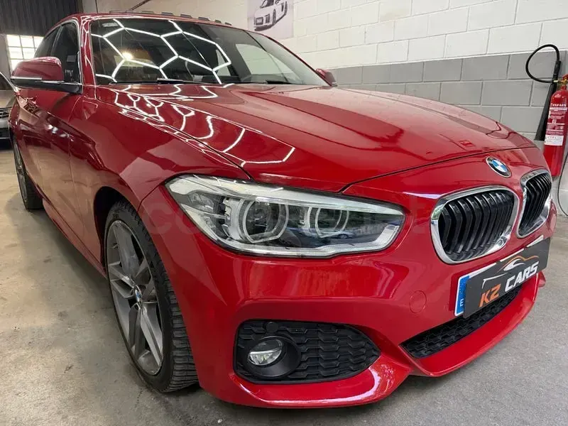 Usado BMW 118 150 CV (110 kW) 2018 Rojo Utilitario