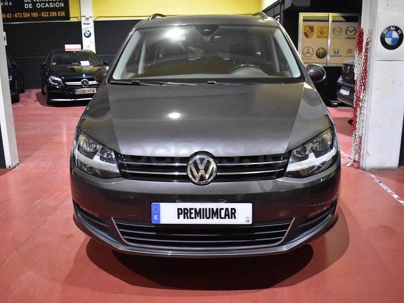 Usado VW Sharan Advance 150 CV (110 kW) 2019 Gris / plata Monovolumen