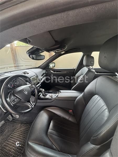 Usado Maserati Levante GT 330 CV (242 kW) 2022 Azul SUV